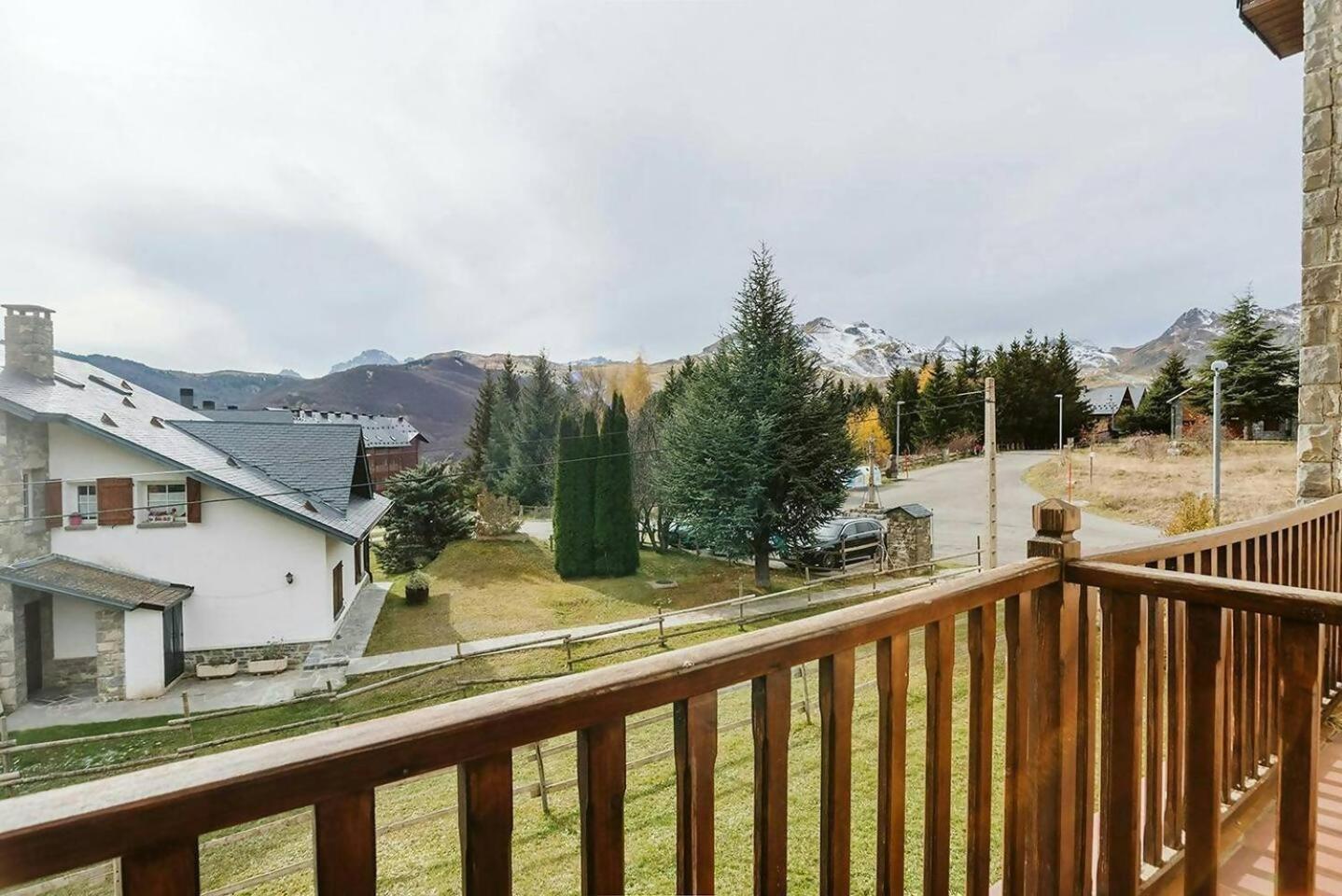 Olympia Tus Mascotas Son Bienvenidas Formigal Exterior photo