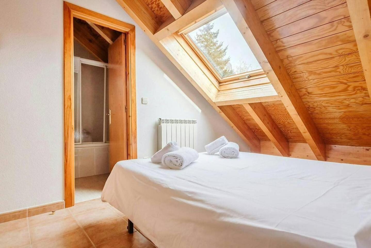 Olympia Tus Mascotas Son Bienvenidas Formigal Exterior photo
